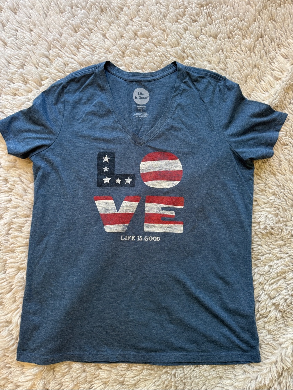 Life is Good LOVE Patriotic V-neck tshirt women’s size Medium